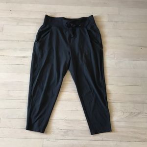Lululemon dance pant Capri